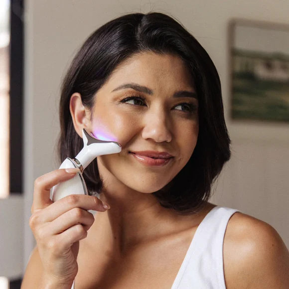 RenovaGlow Face Uplifter